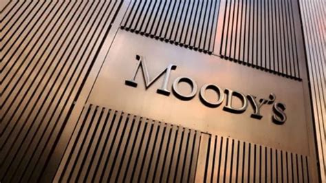 Moody’s cuts China credit outlook to negative, cites slowing economic growth, property crisis